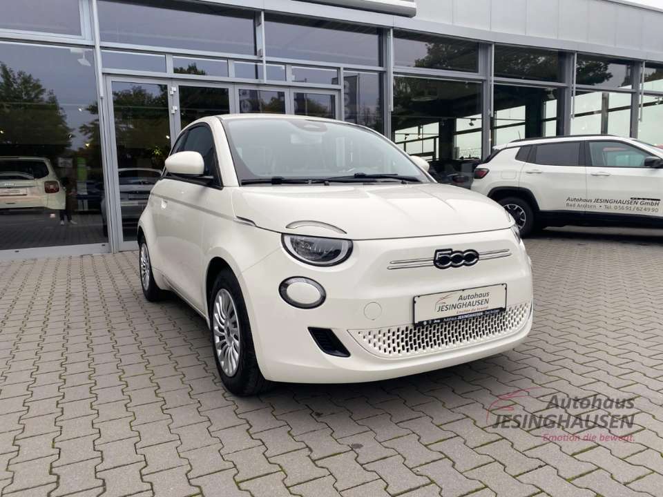 Fiat 500e - Imagem 8