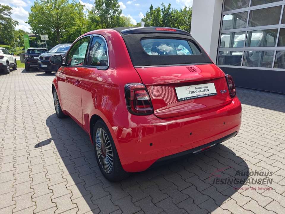Fiat 500e - Imagem 11