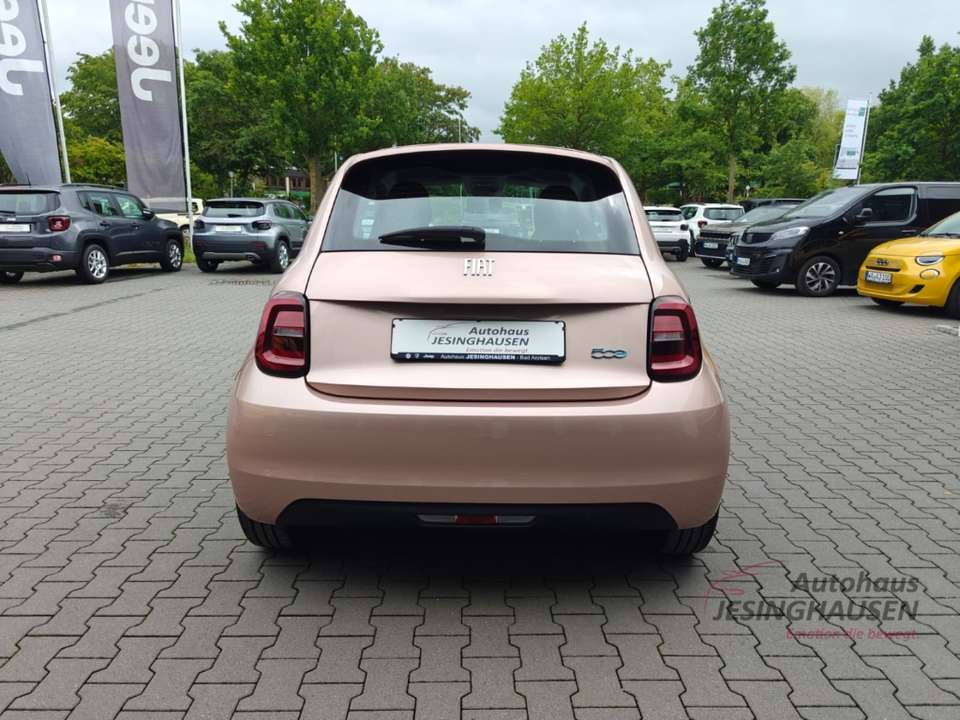 Fiat 500e - Imagem 7