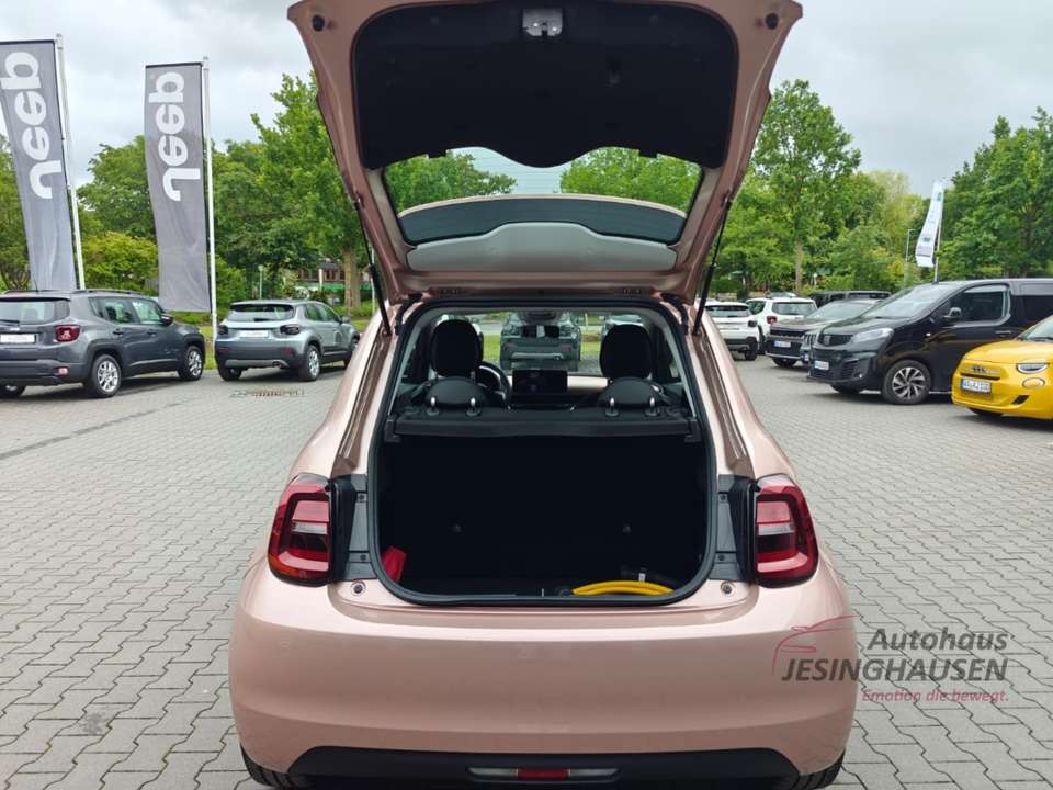 Fiat 500e - Imagem 8