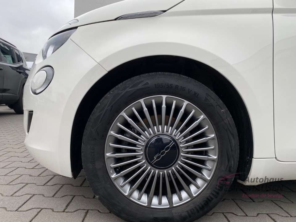 Fiat 500e - Imagem 12