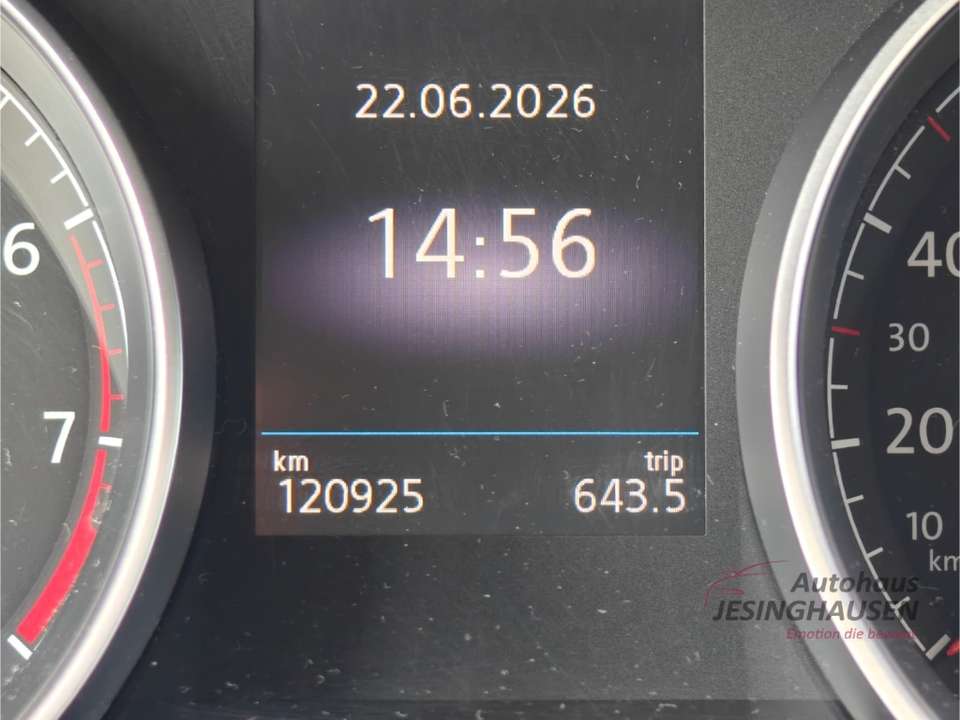 Volkswagen Touran - Imagem 18