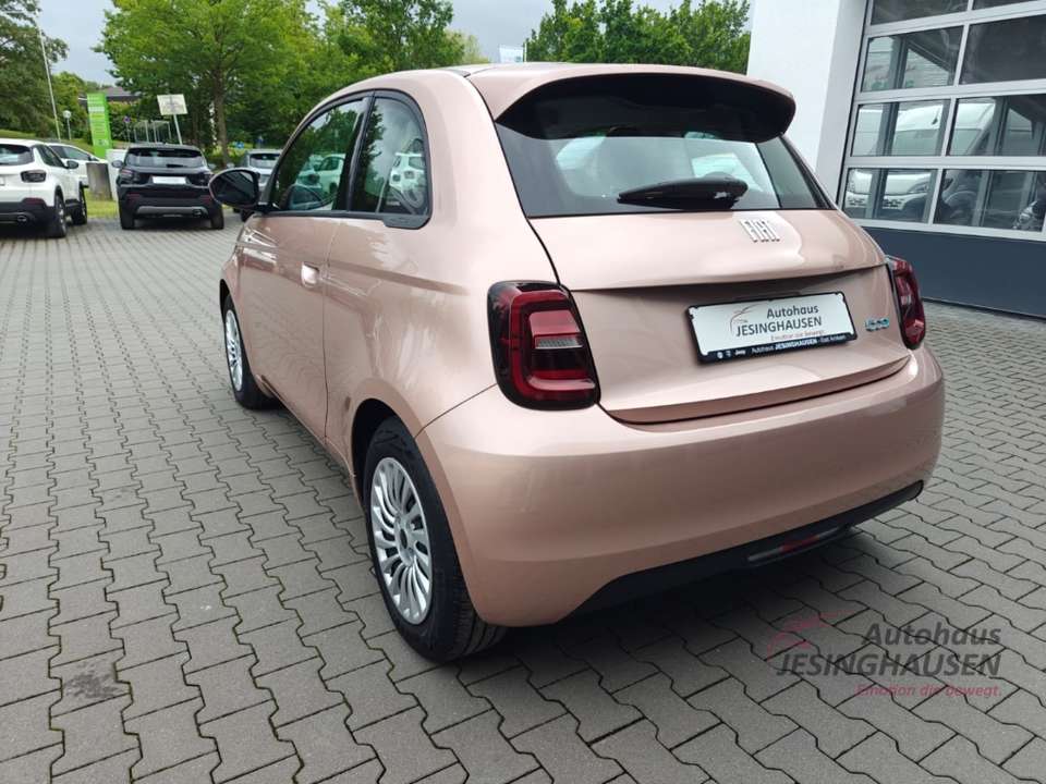 Fiat 500e - Imagem 10