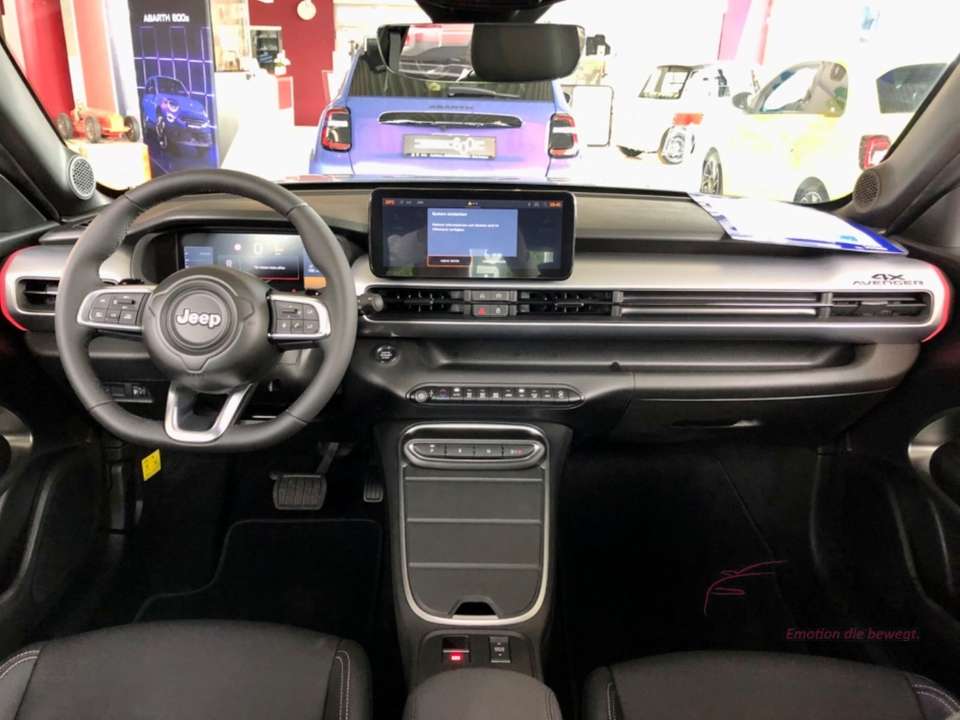 Jeep Avenger - Imagem 12
