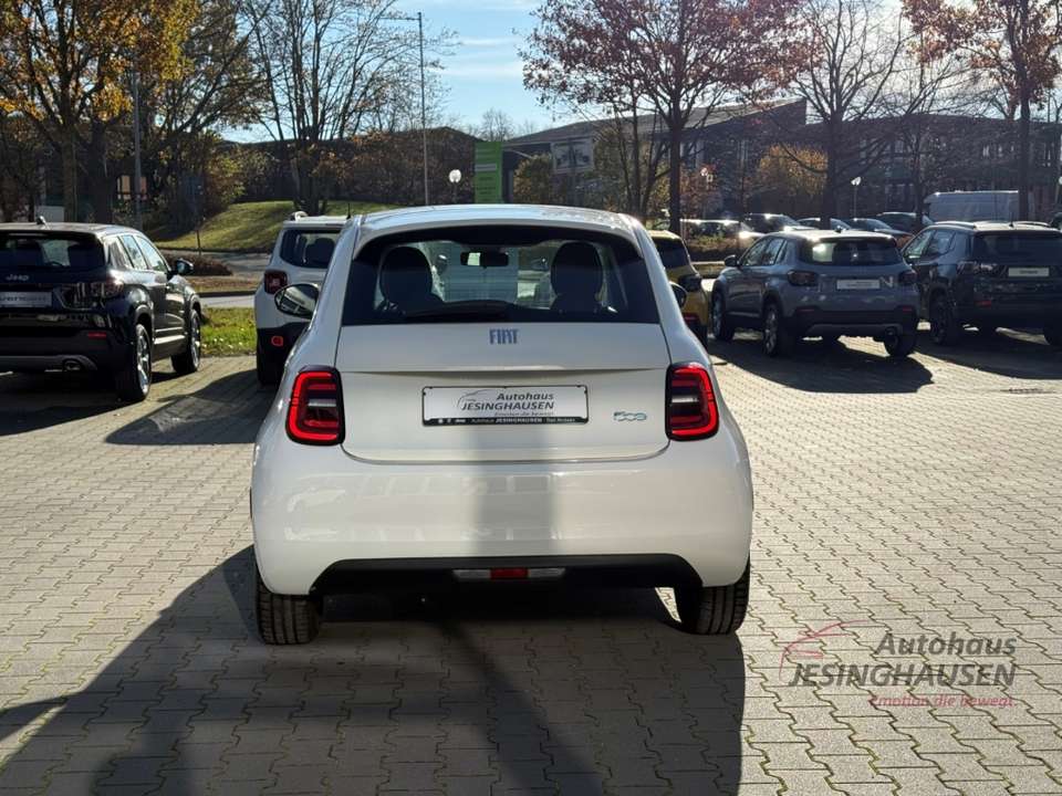 Fiat 500e - Imagem 6