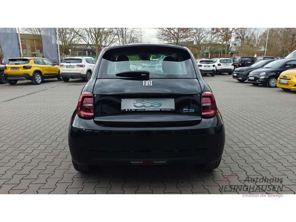 Fiat 500e - Imagem 9