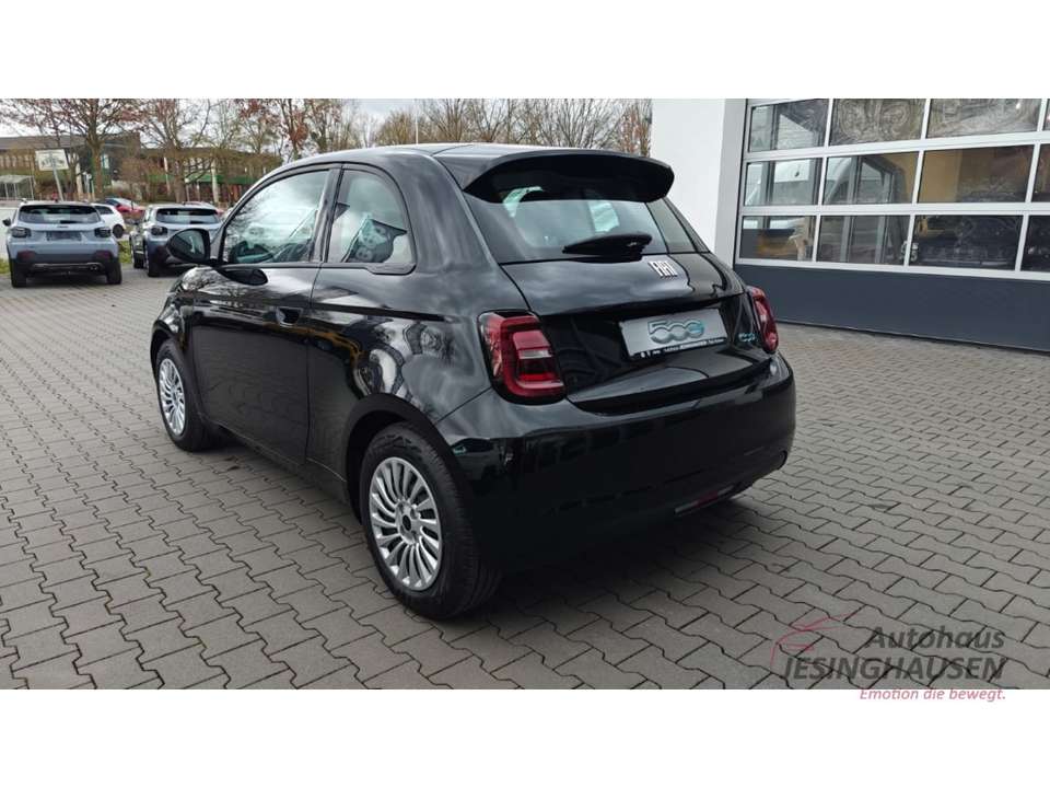 Fiat 500e - Imagem 12