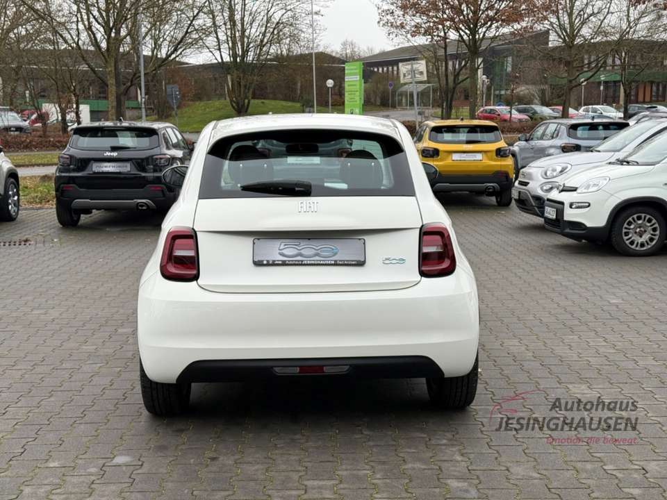 Fiat 500e - Imagem 6