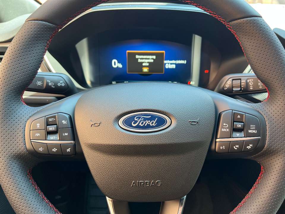 Ford Kuga - Imagem 14