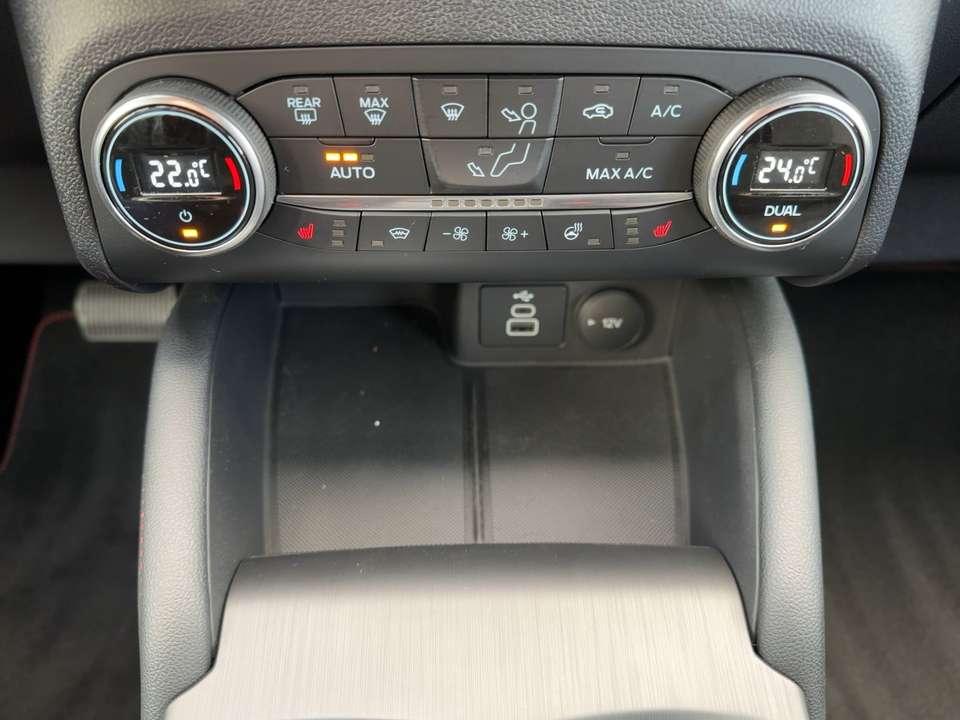 Ford Kuga - Imagem 14