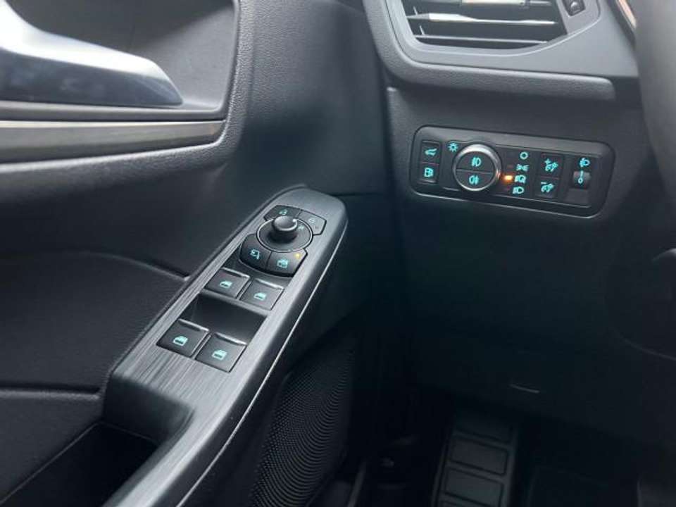 Ford Kuga - Imagem 15