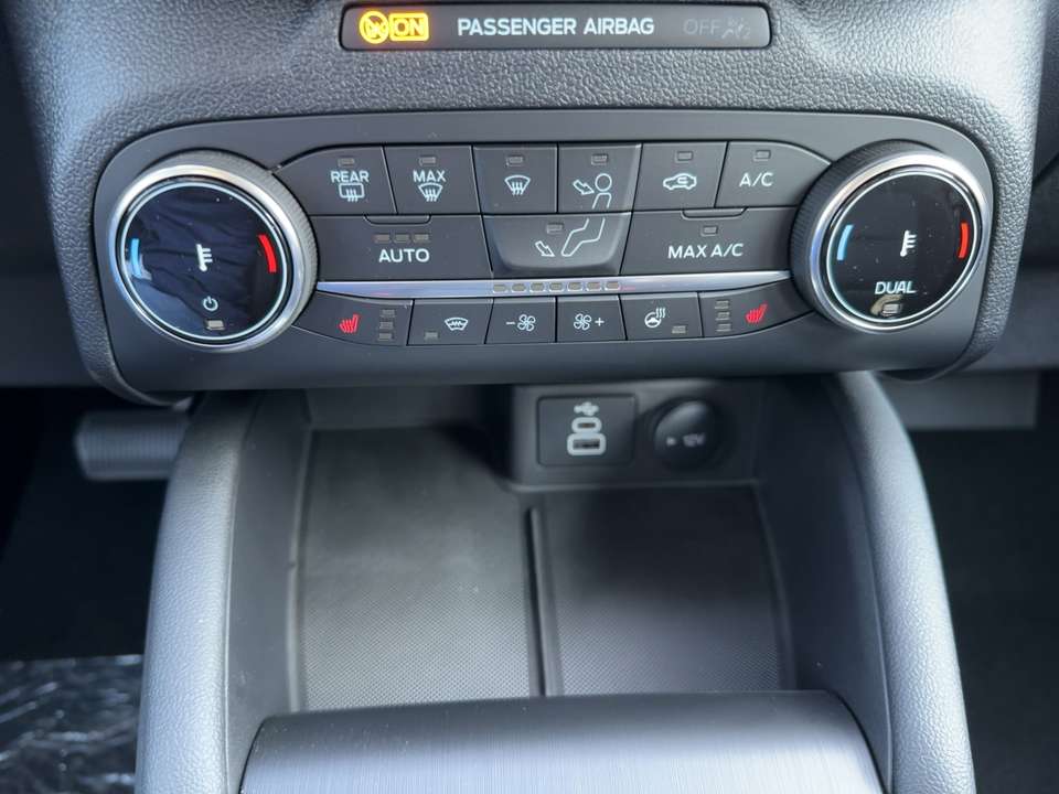 Ford Kuga - Imagem 13