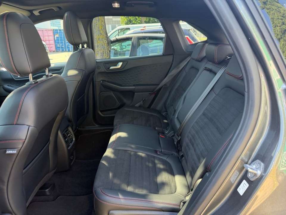 Ford Kuga - Imagem 8