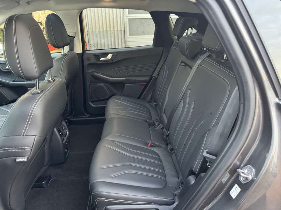 Ford Kuga - Imagem 8
