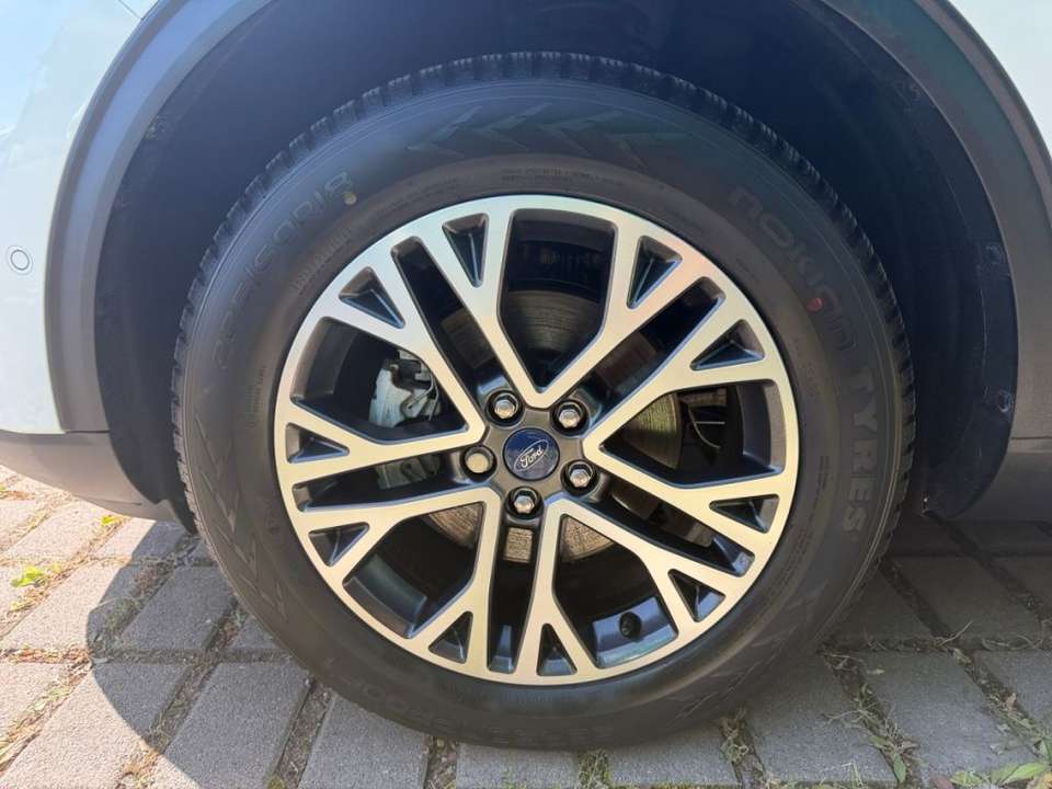 Ford Kuga - Imagem 10