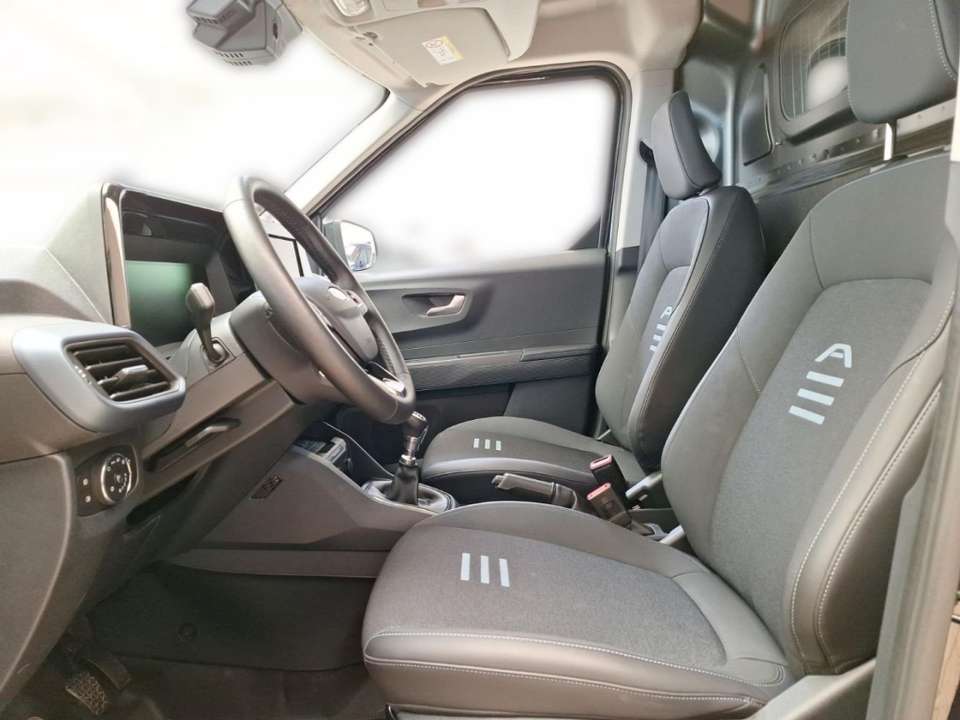 Ford Transit Courier - Imagem 7