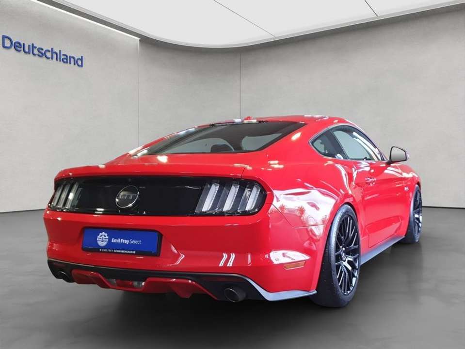 Ford Mustang - Imagem 6