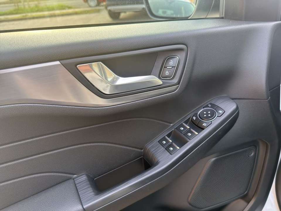 Ford Kuga - Imagem 15