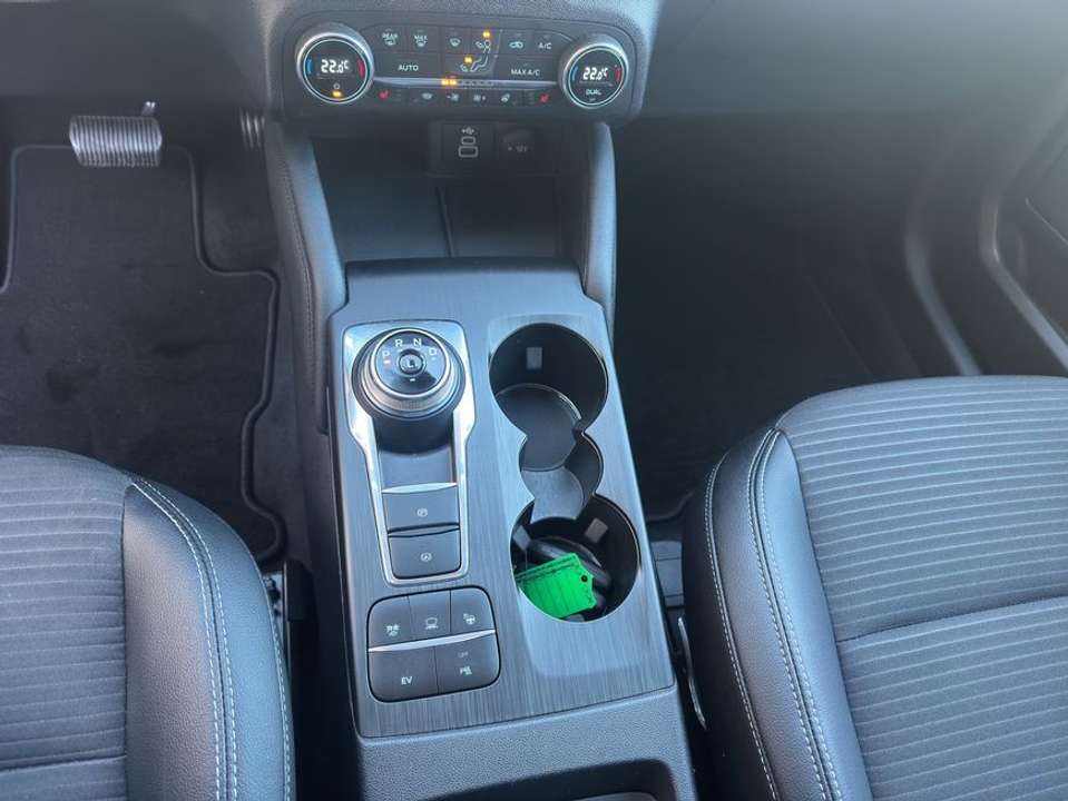 Ford Kuga - Imagem 13