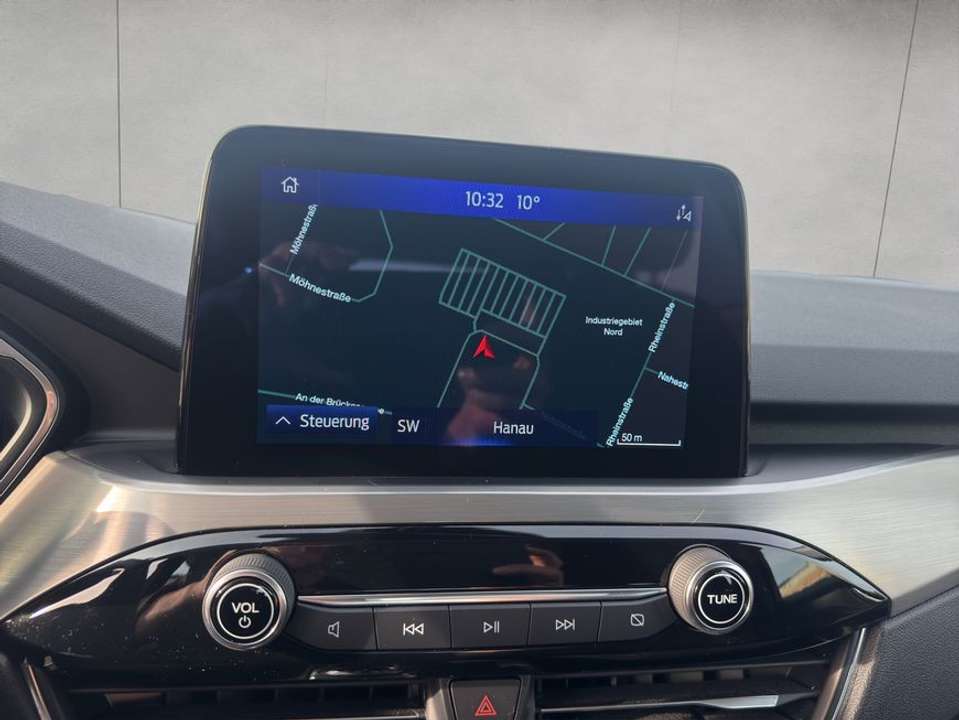 Ford Kuga - Imagem 14