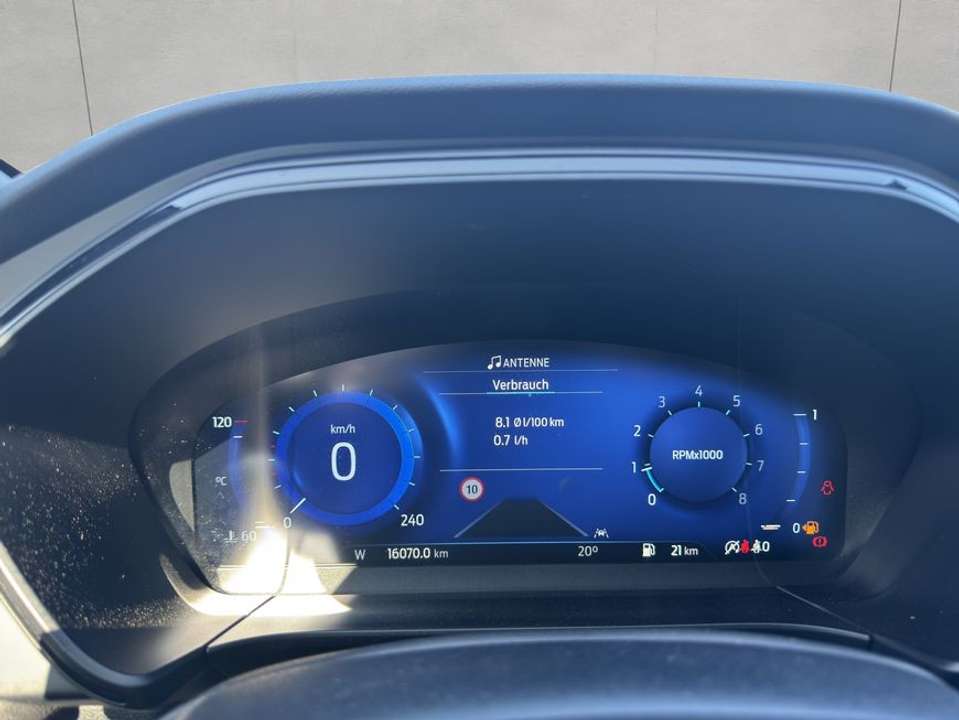 Ford Kuga - Imagem 8
