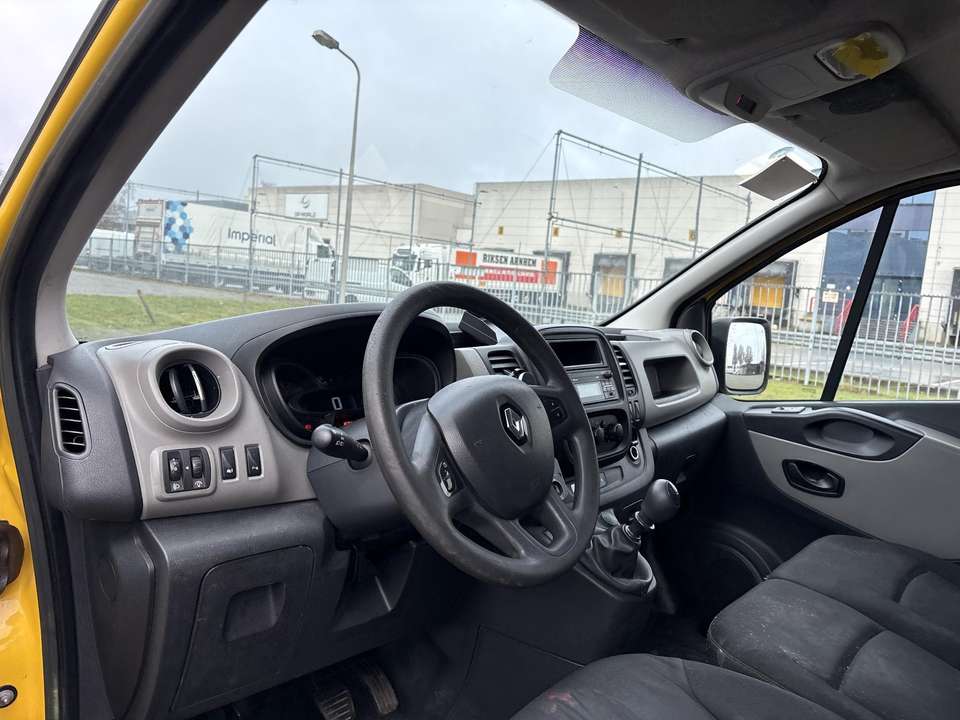 Renault Trafic - Imagem 3