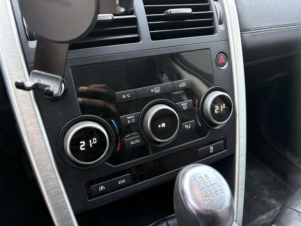 Land Rover Discovery Sport - Imagem 10