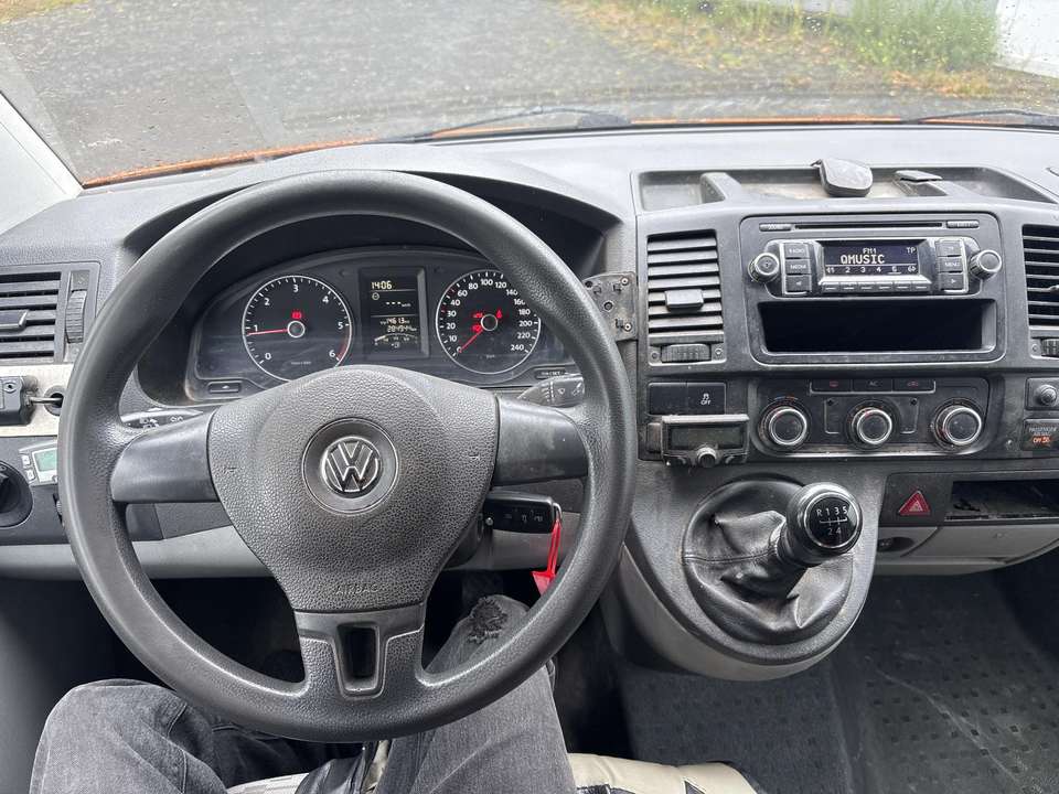 Volkswagen T5 Transporter - Imagem 9
