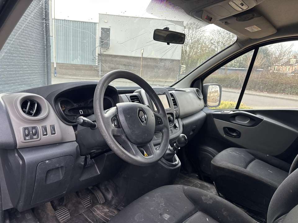 Renault Trafic - Imagem 3
