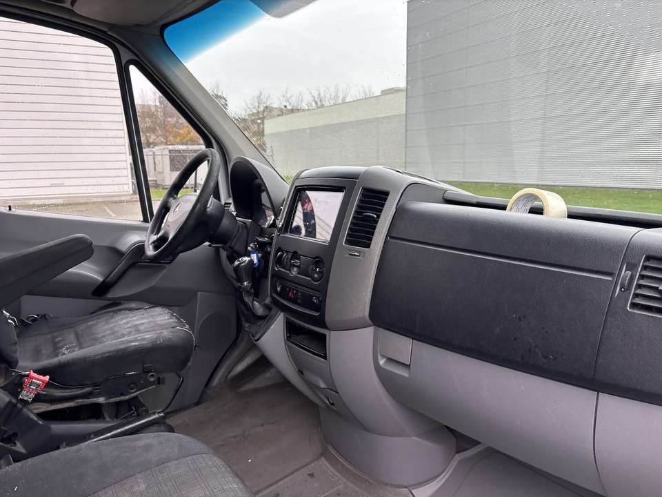 Mercedes-Benz Sprinter - Imagem 14