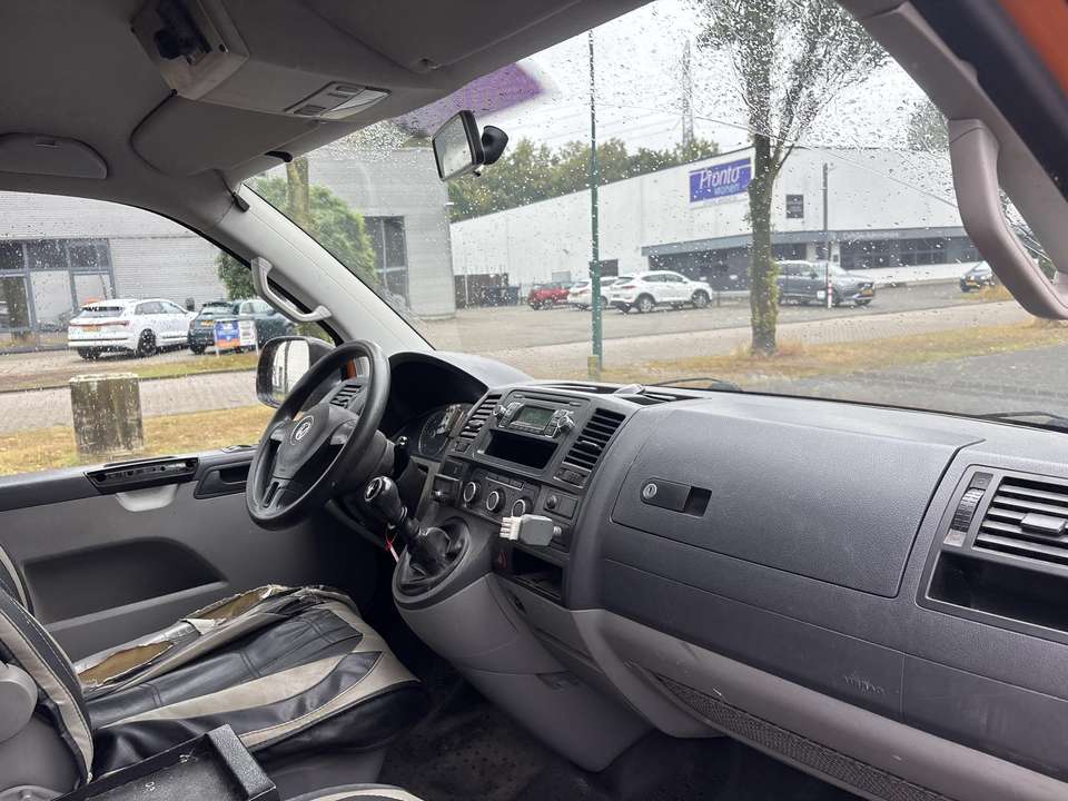 Volkswagen T5 Transporter - Imagem 13