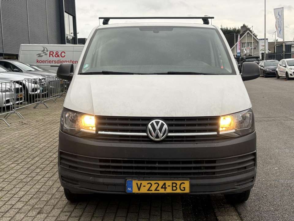 Volkswagen T6 Transporter - Imagem 6