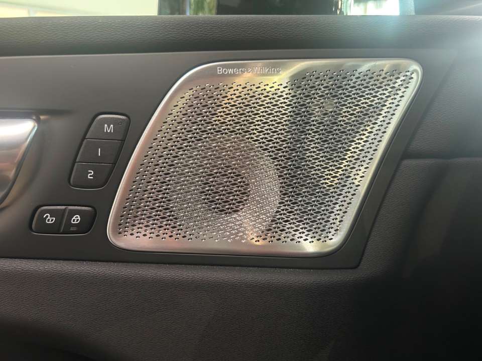 Volvo XC60 - Imagem 9