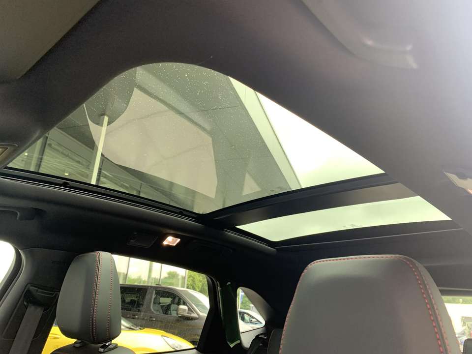 Ford Kuga - Imagem 14