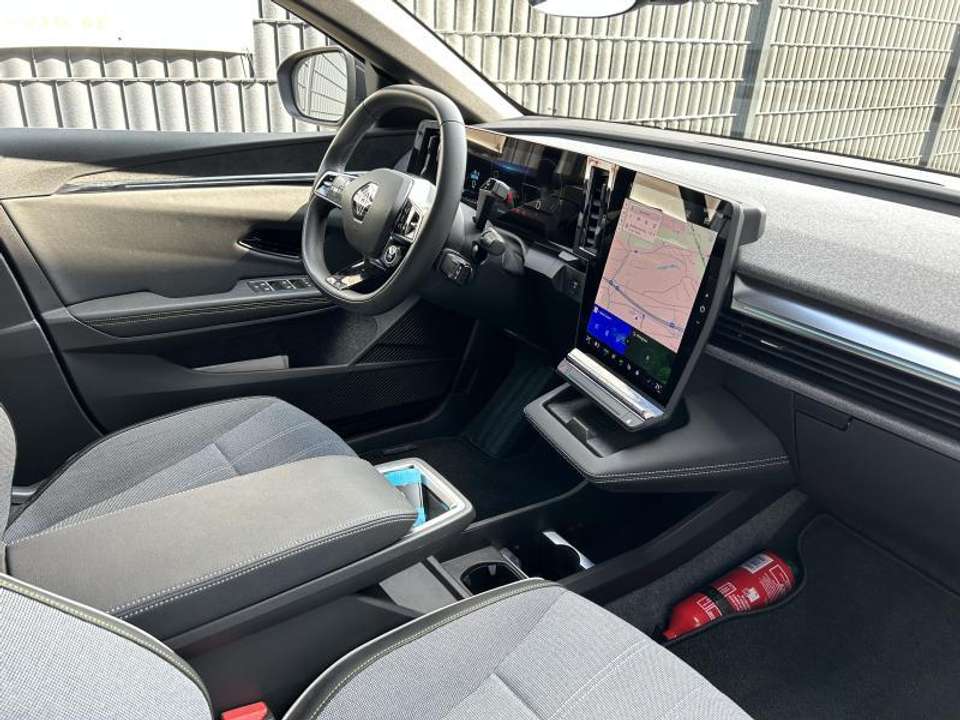 Renault Megane E-Tech - Imagem 8