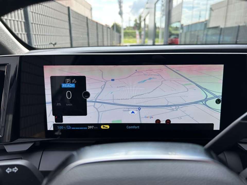 Renault Megane E-Tech - Imagem 11