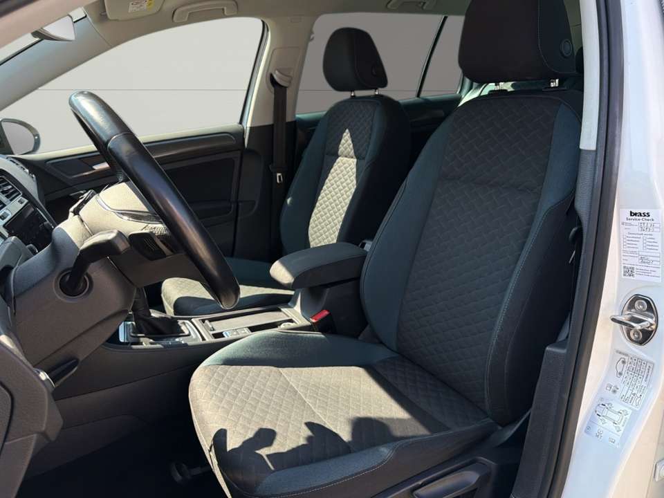 Volkswagen Golf - Imagem 9
