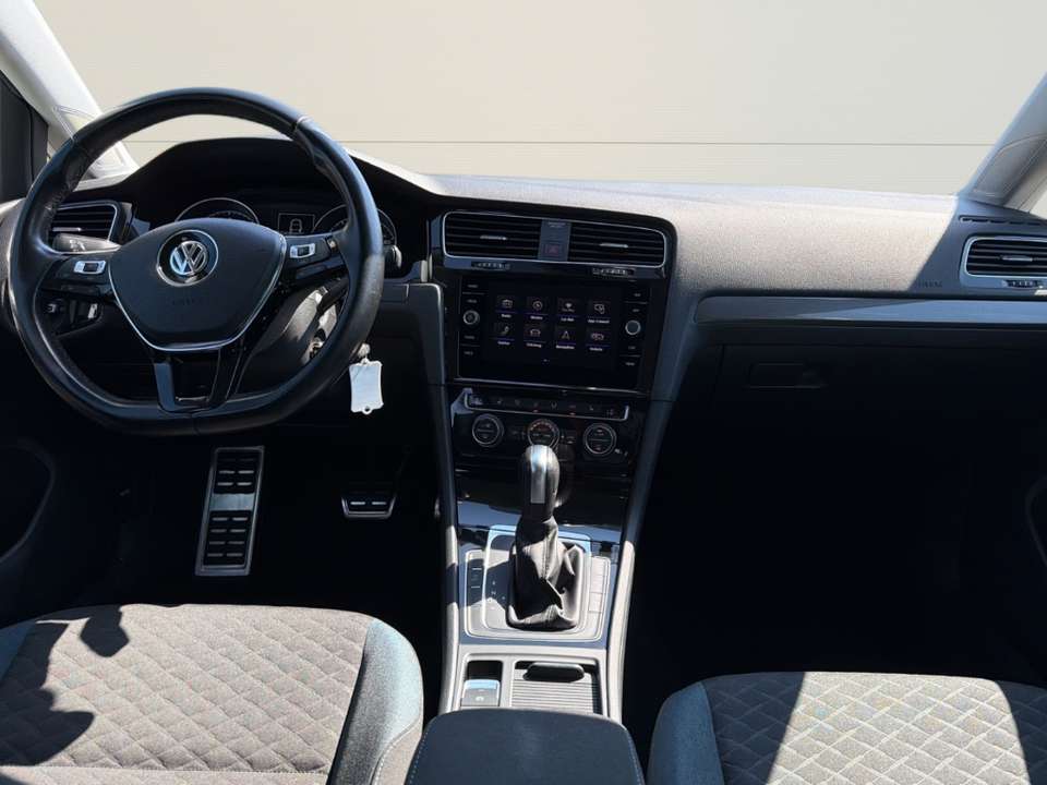 Volkswagen Golf - Imagem 12