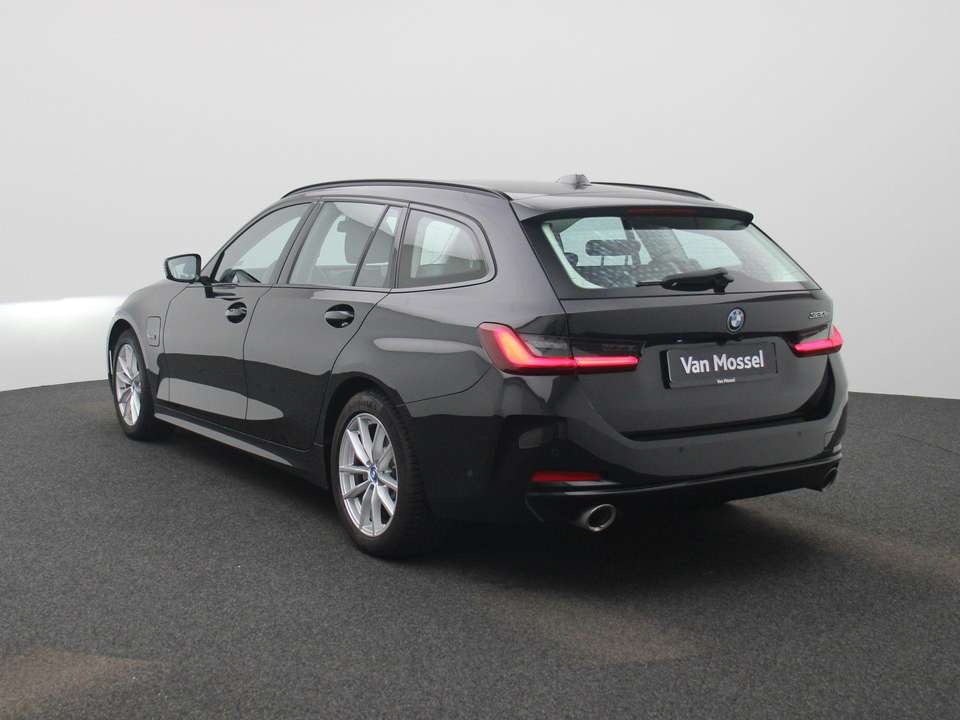 BMW 320 - Imagem 2