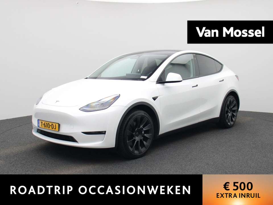 Tesla Model Y - Imagem 1