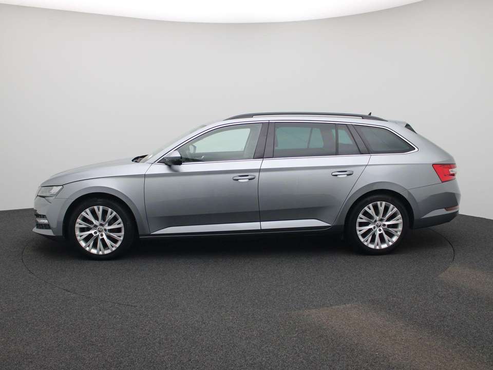 Skoda Superb - Imagem 4