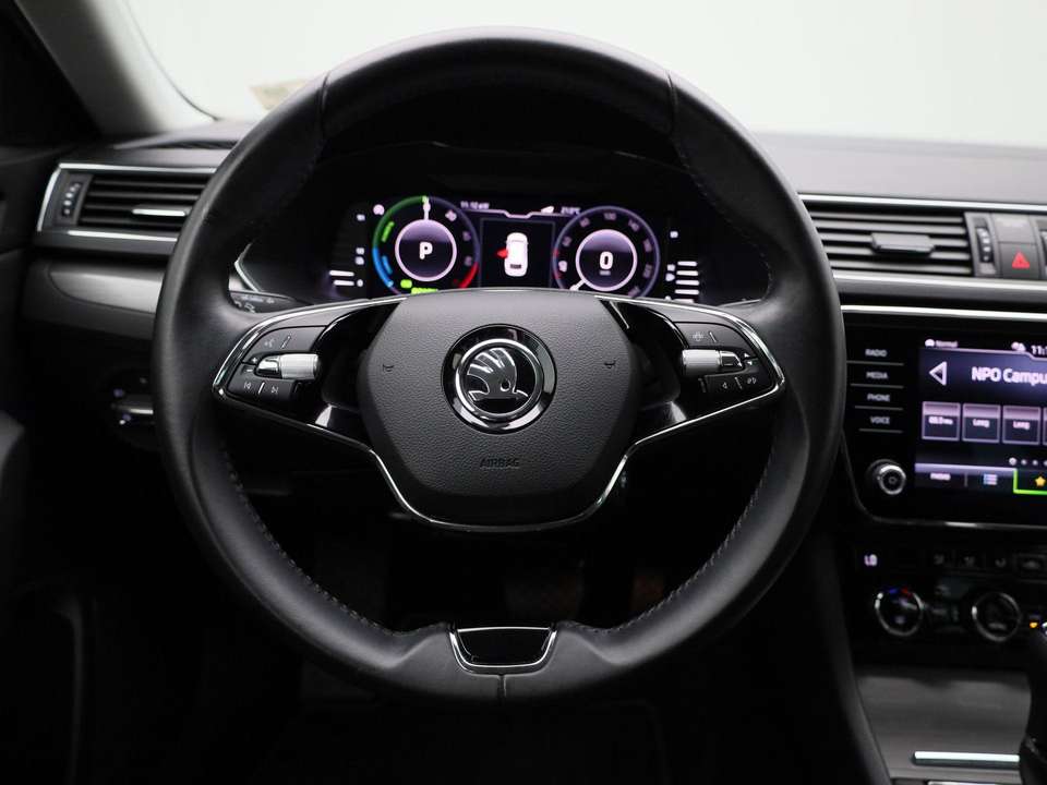Skoda Superb - Imagem 7