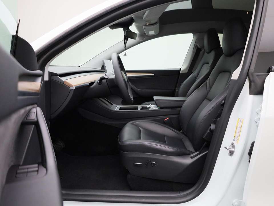 Tesla Model Y - Imagem 10