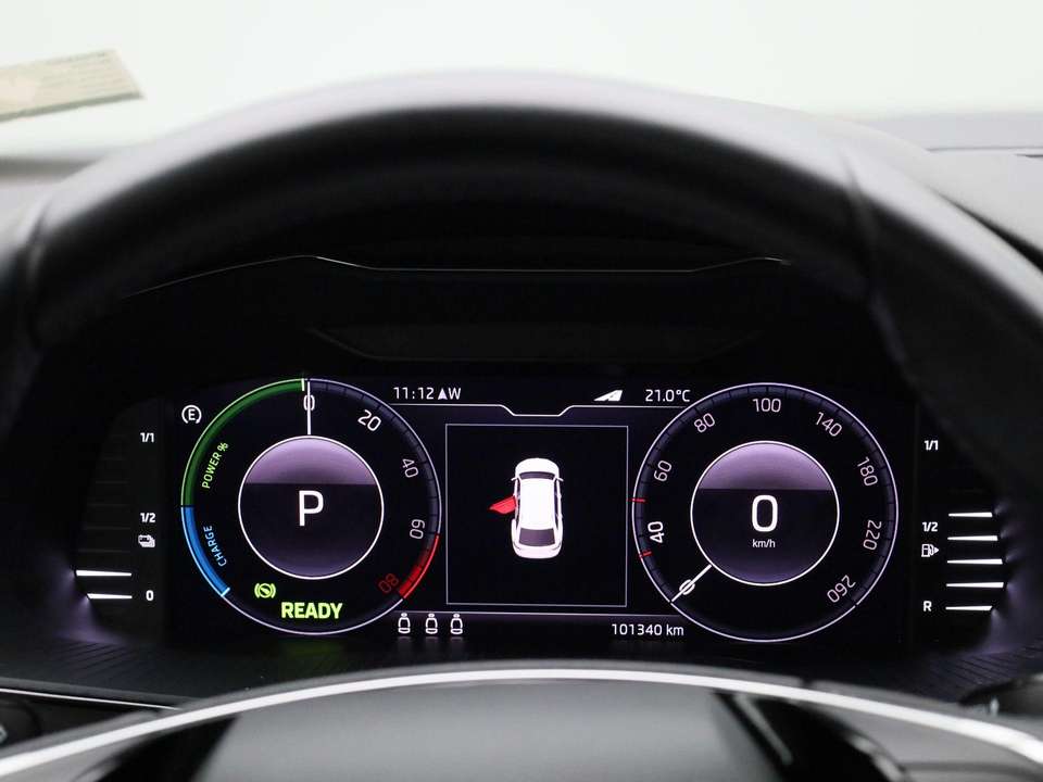 Skoda Superb - Imagem 8