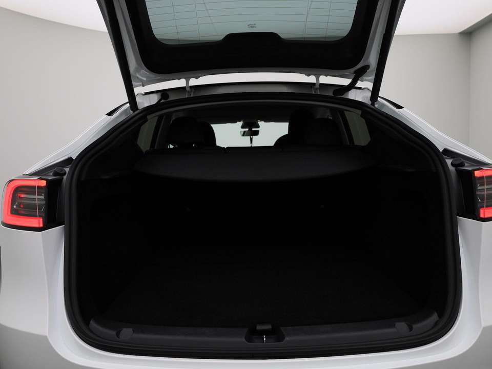Tesla Model Y - Imagem 13
