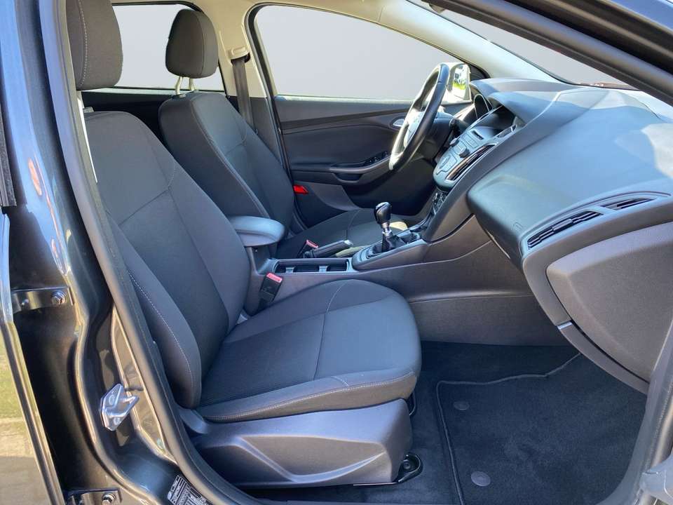 Ford Focus - Imagem 10