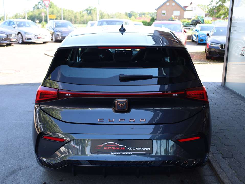 CUPRA Born - Imagem 8