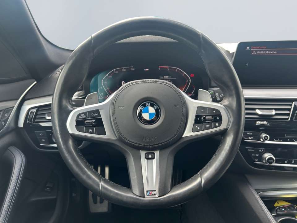 BMW 520 - Imagem 13