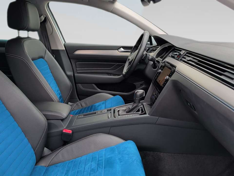 Volkswagen Passat Variant - Imagem 11