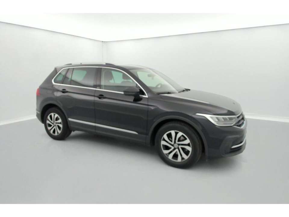 Volkswagen Tiguan - Imagem 4